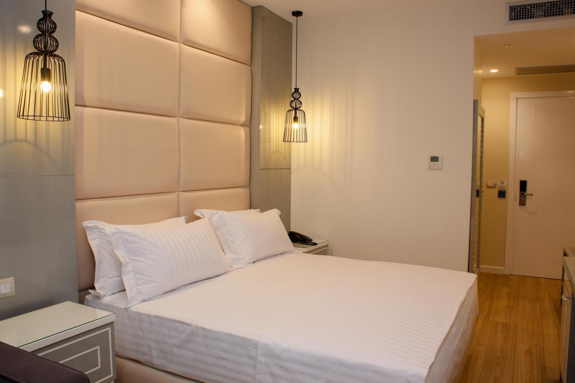 Hotel Luxury Ksamil Ruang foto