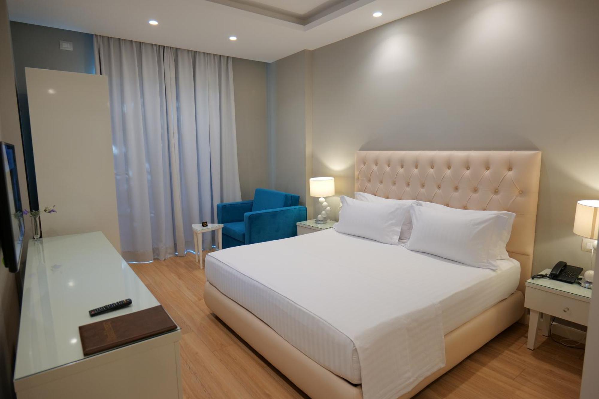 Hotel Luxury Ksamil Ruang foto