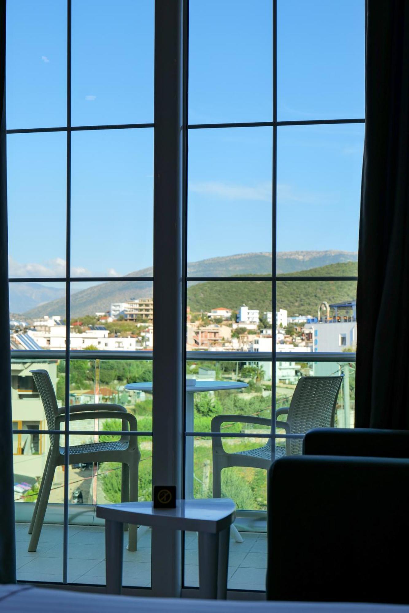 Hotel Luxury Ksamil Ruang foto