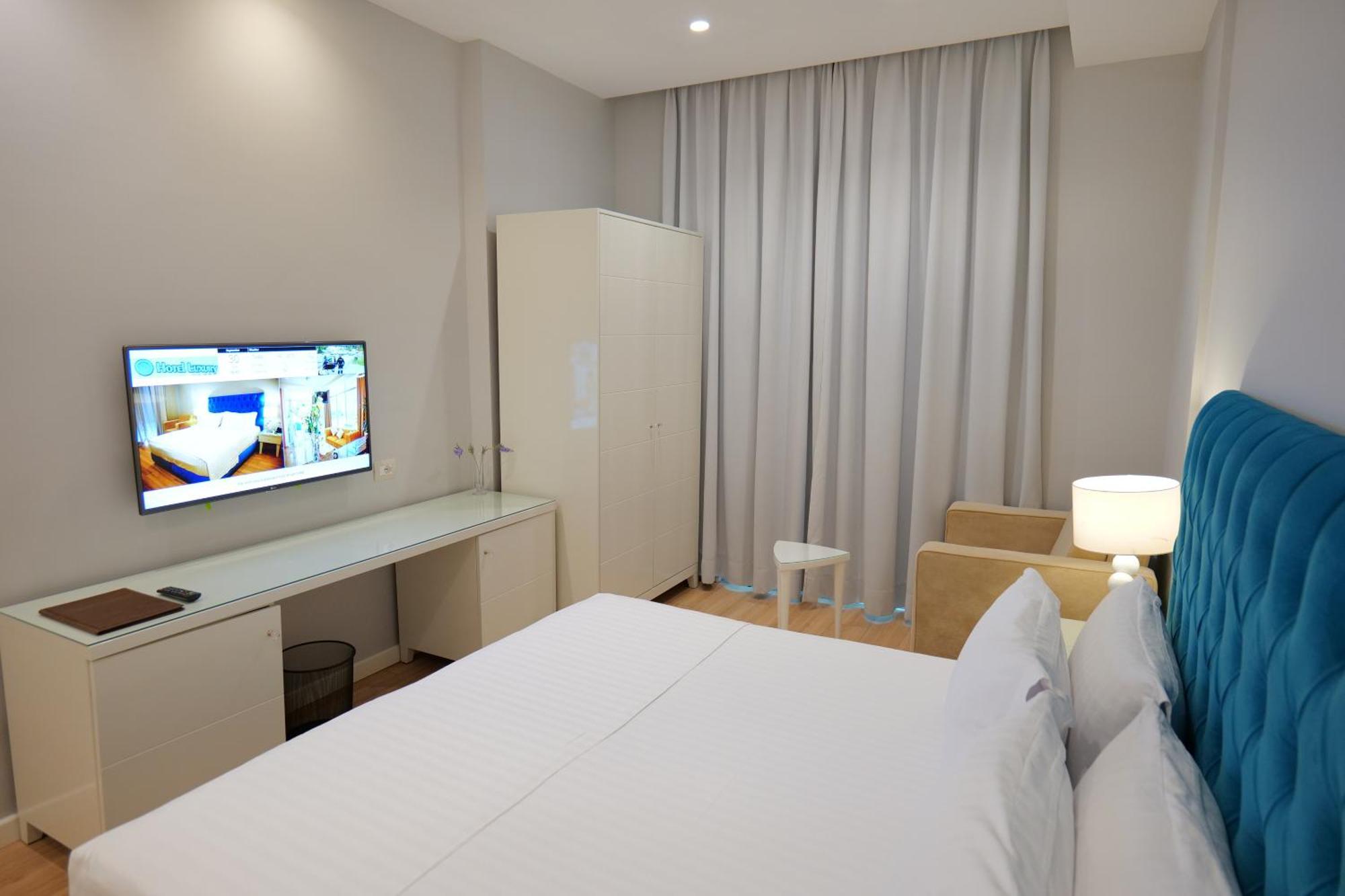 Hotel Luxury Ksamil Ruang foto